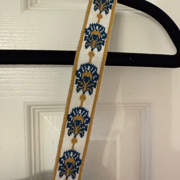 Anthropologie Maeve Square Neck Crop Sweater Tank Button Front Multicolor 2X
NWT - Picture 4 of 10